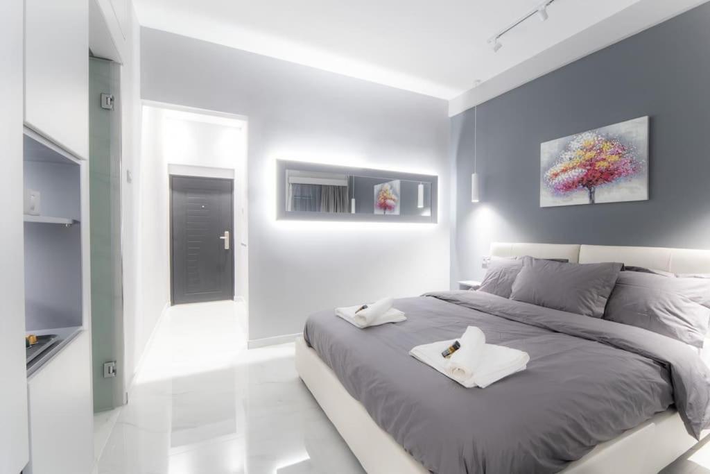 Lux Seaside Apartment By Volos Hospitality מראה חיצוני תמונה